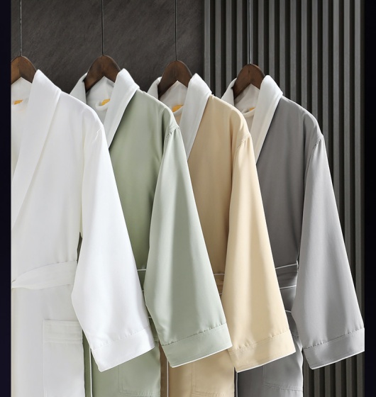 custom logo polyester bathrobe for hotels